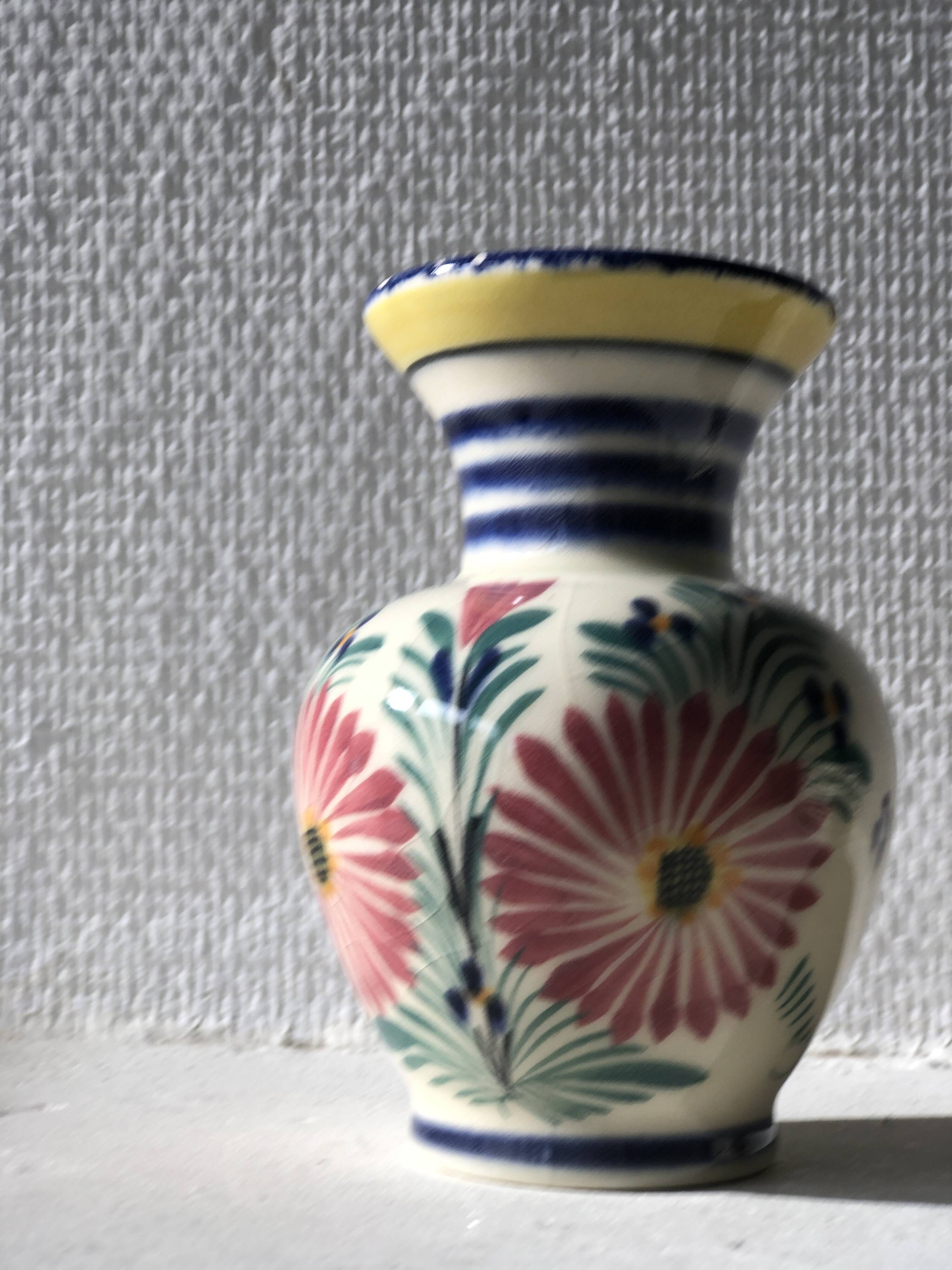 Antique vase Quimper