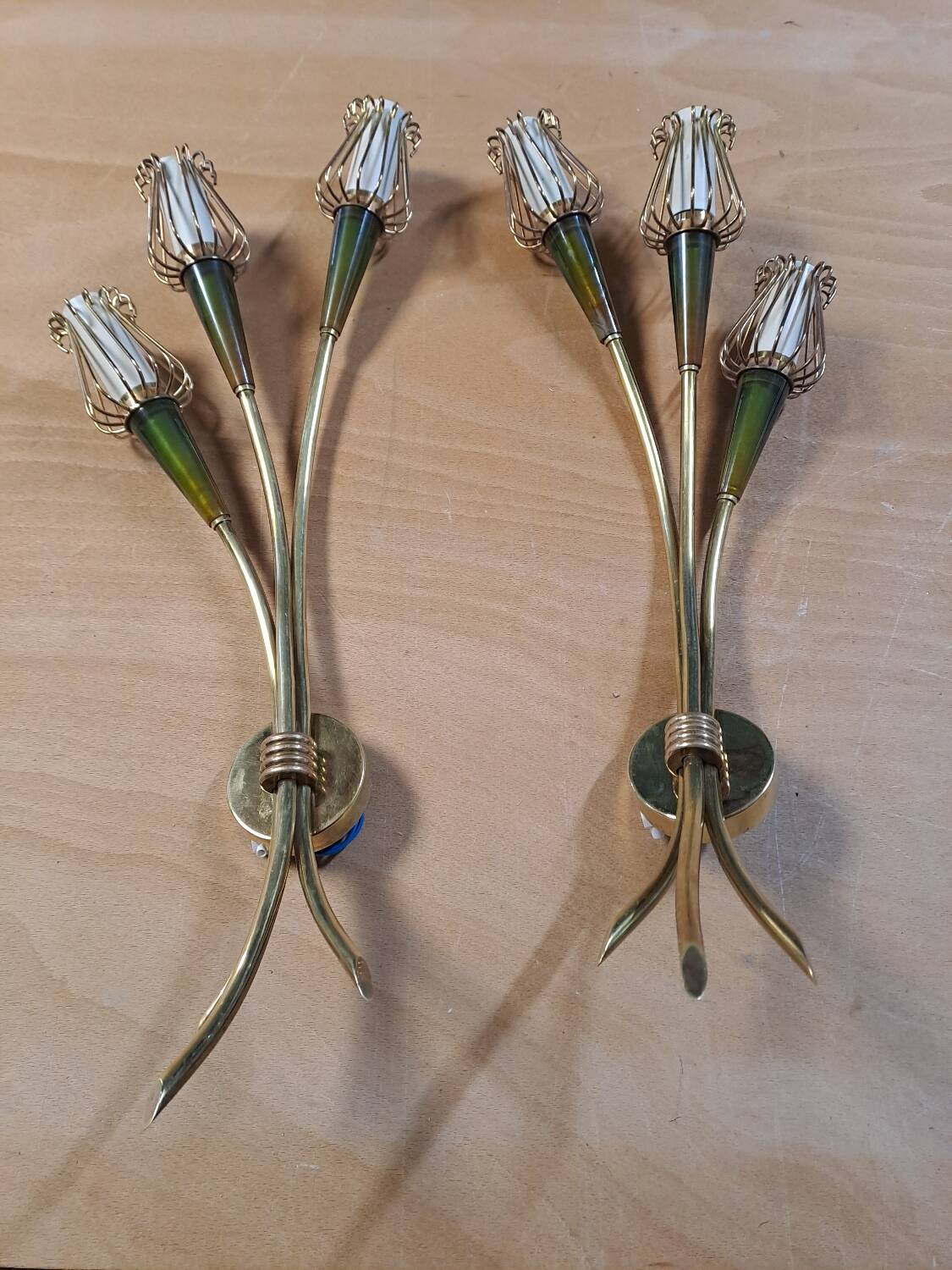 Art Deco wall light duo