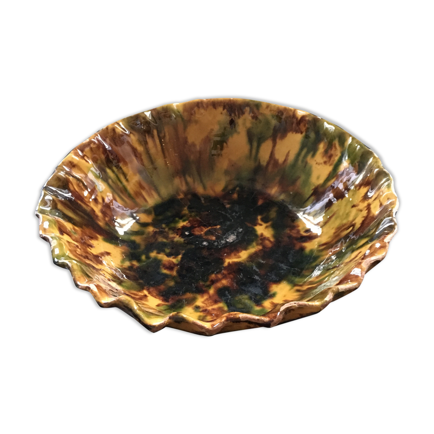 Flame-shaped corolla cup