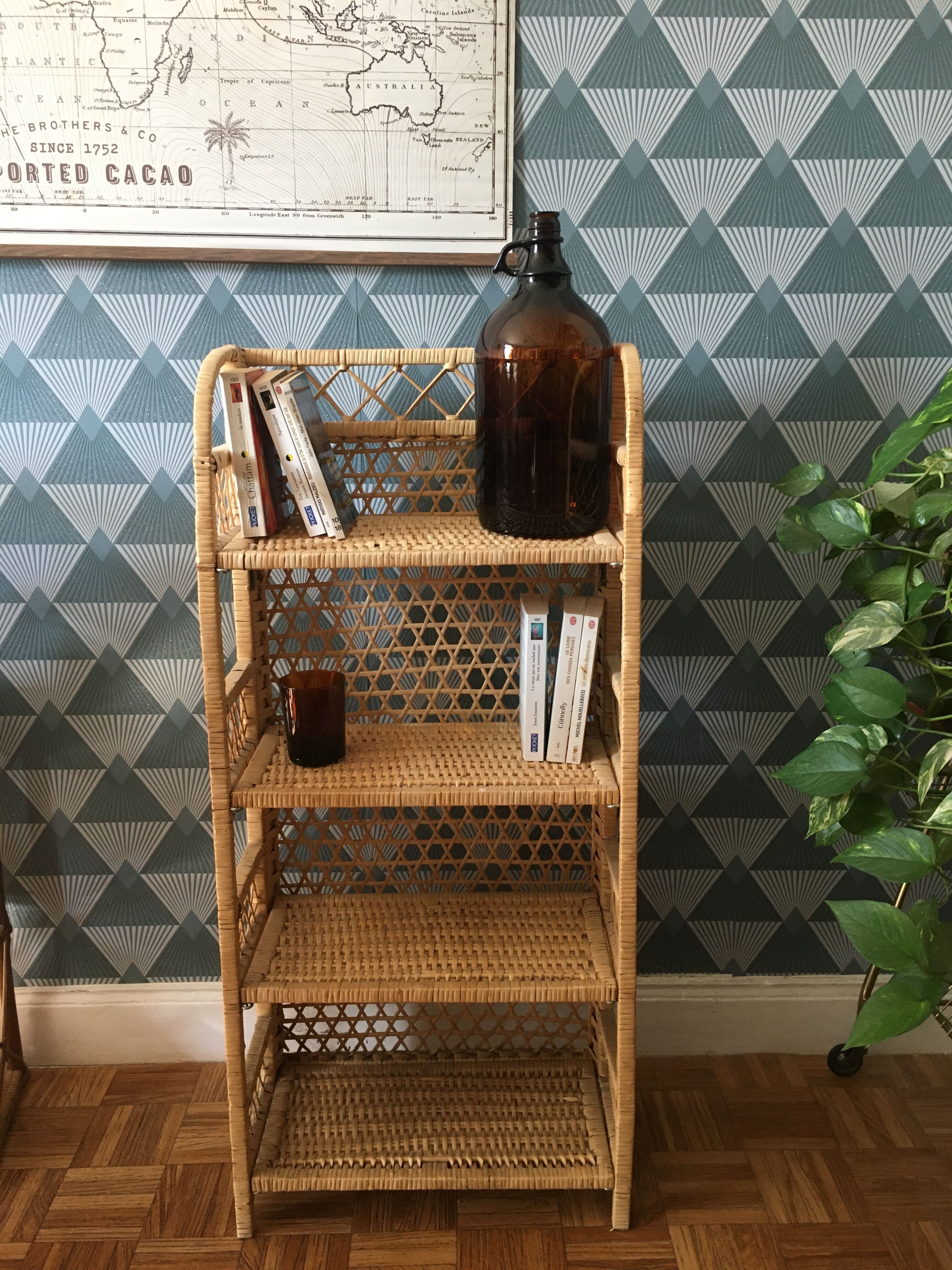 Wicker shelf