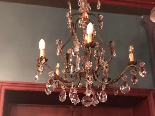 6-light stamp chandelier