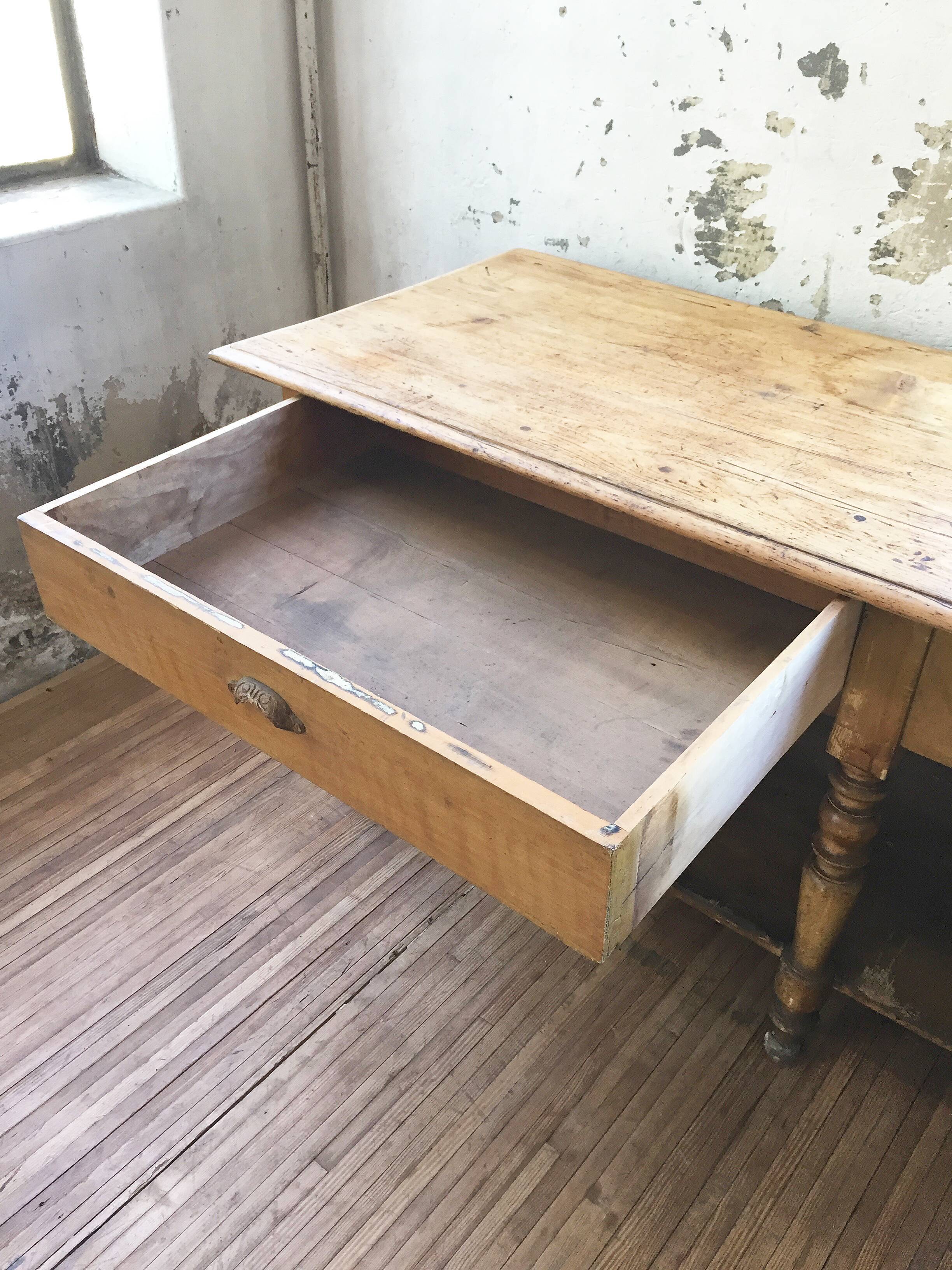 Pine Draper table