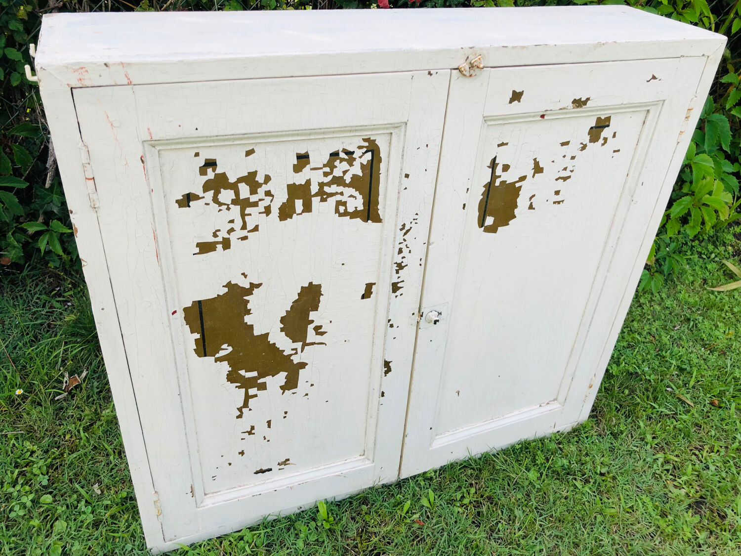Vintage wall cabinet