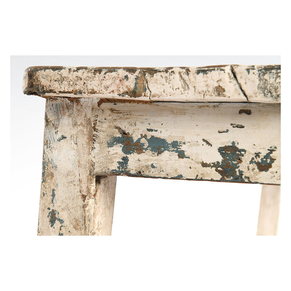 White patinated wooden bench