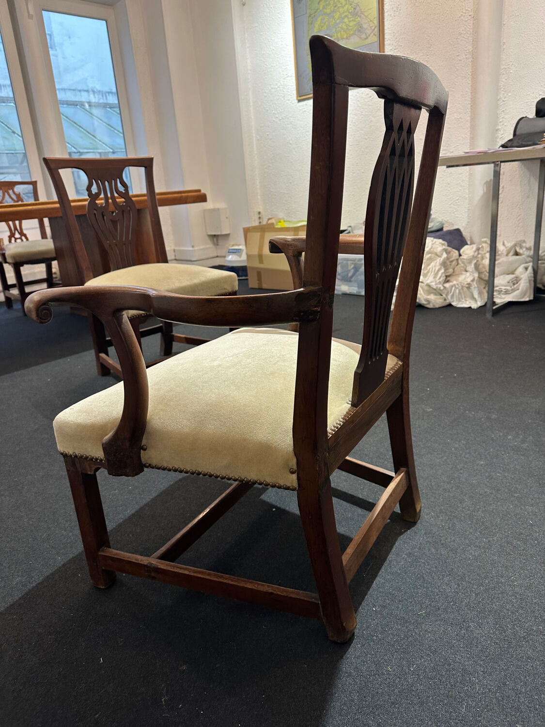 English dining chairs – Carver chairs – Hepplewhite style