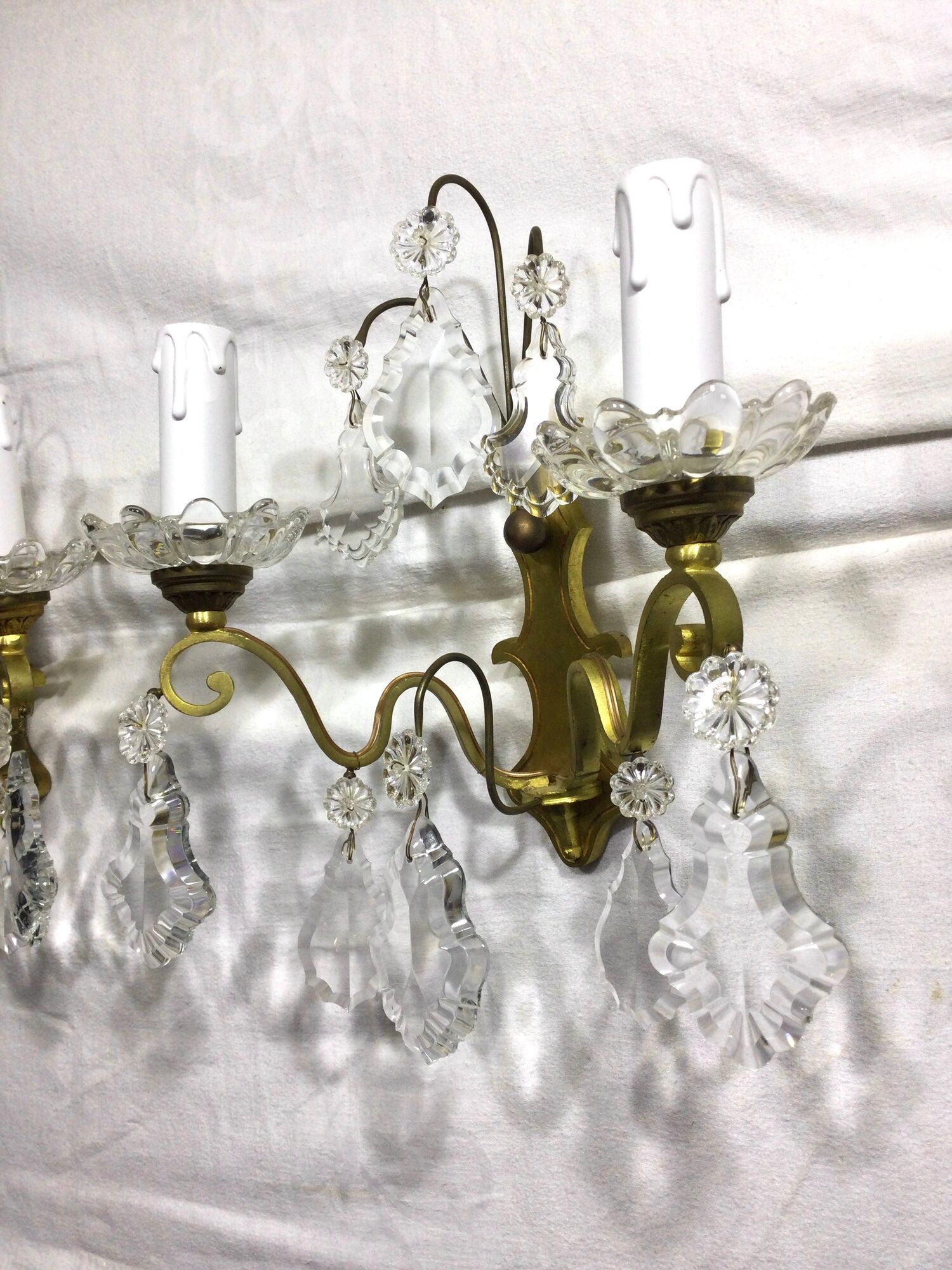 Pair of bronze sconces and crystal tassels 2 lights louis xv style