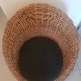 Fauteuil "œuf" en rotin