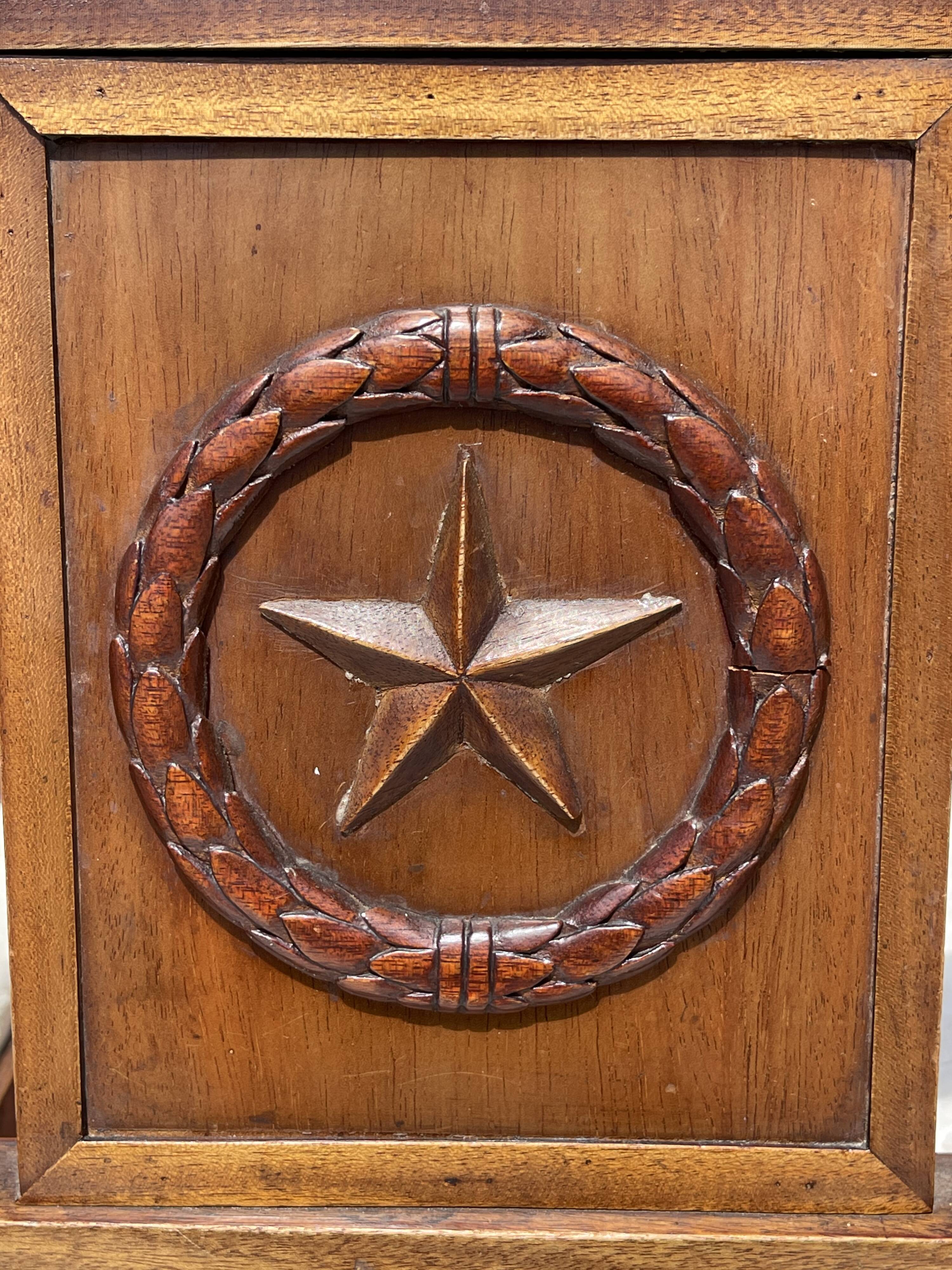 Suite de 6 chaises en acajou directoire