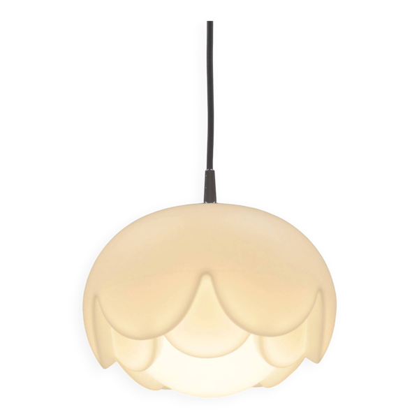 Suspension artichaut en verre opale par Peill & Putzler, 1974