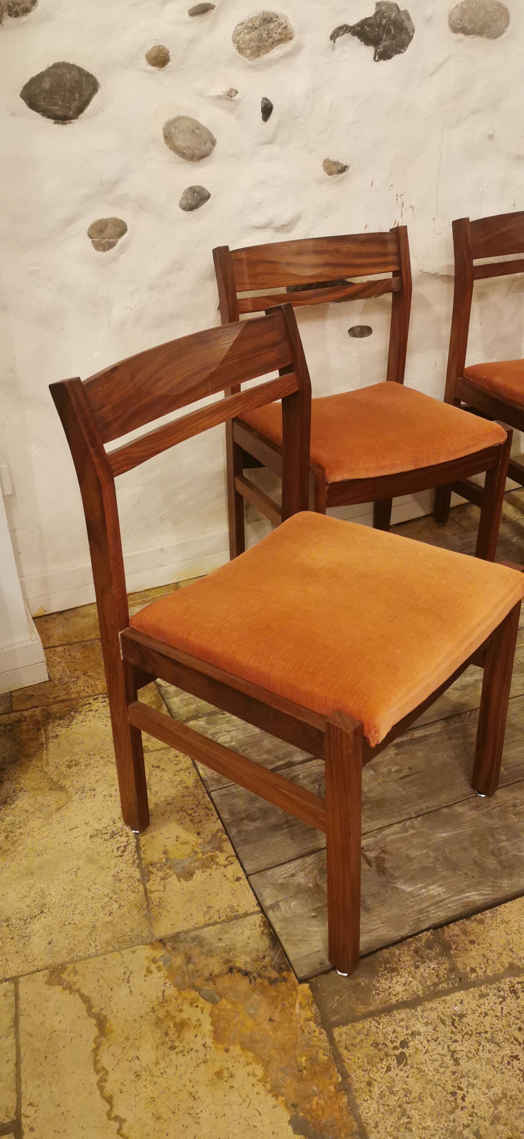 Set of 4 Danish Scandinavian chairs