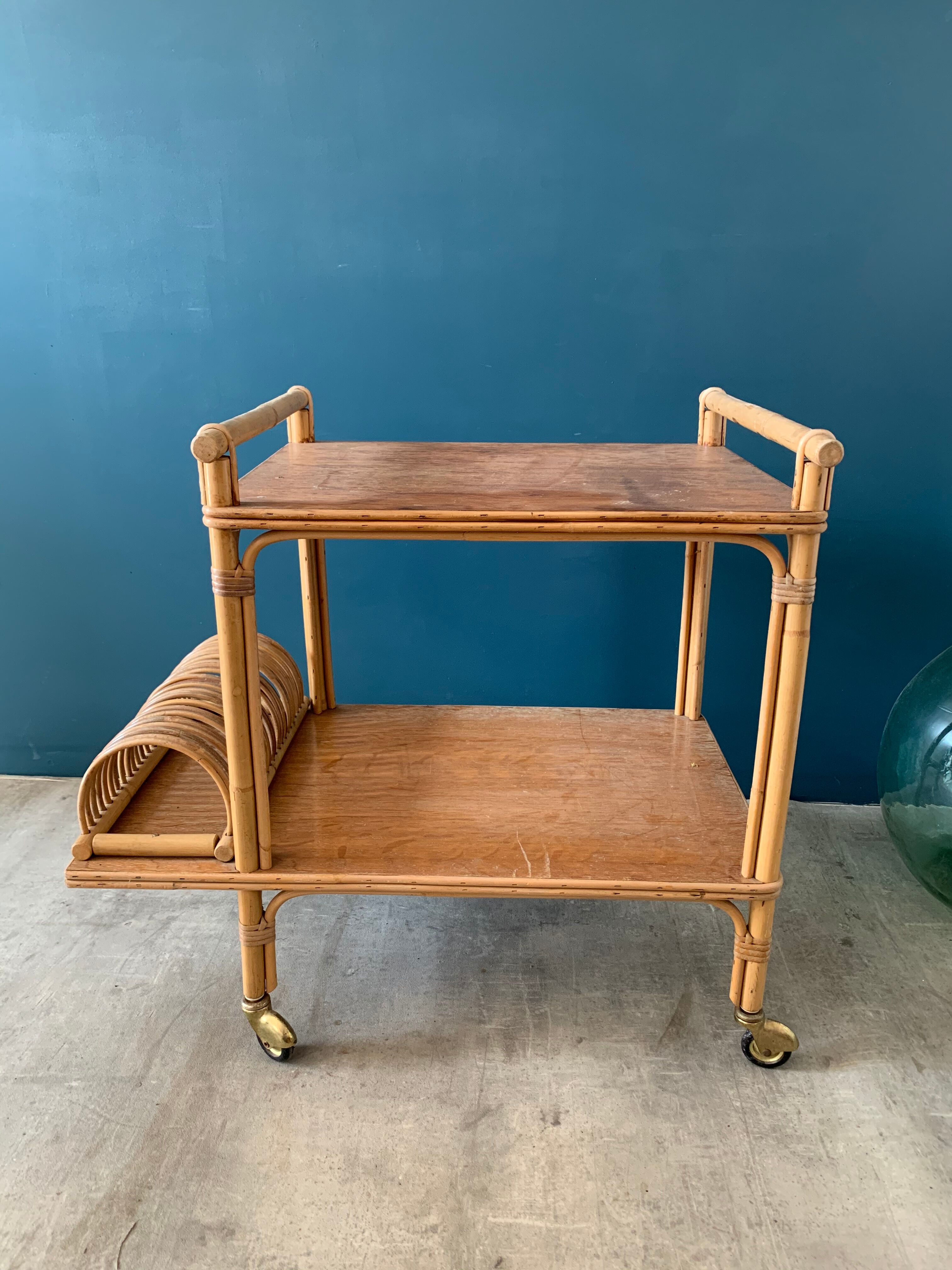 Rolling dessert in rattan