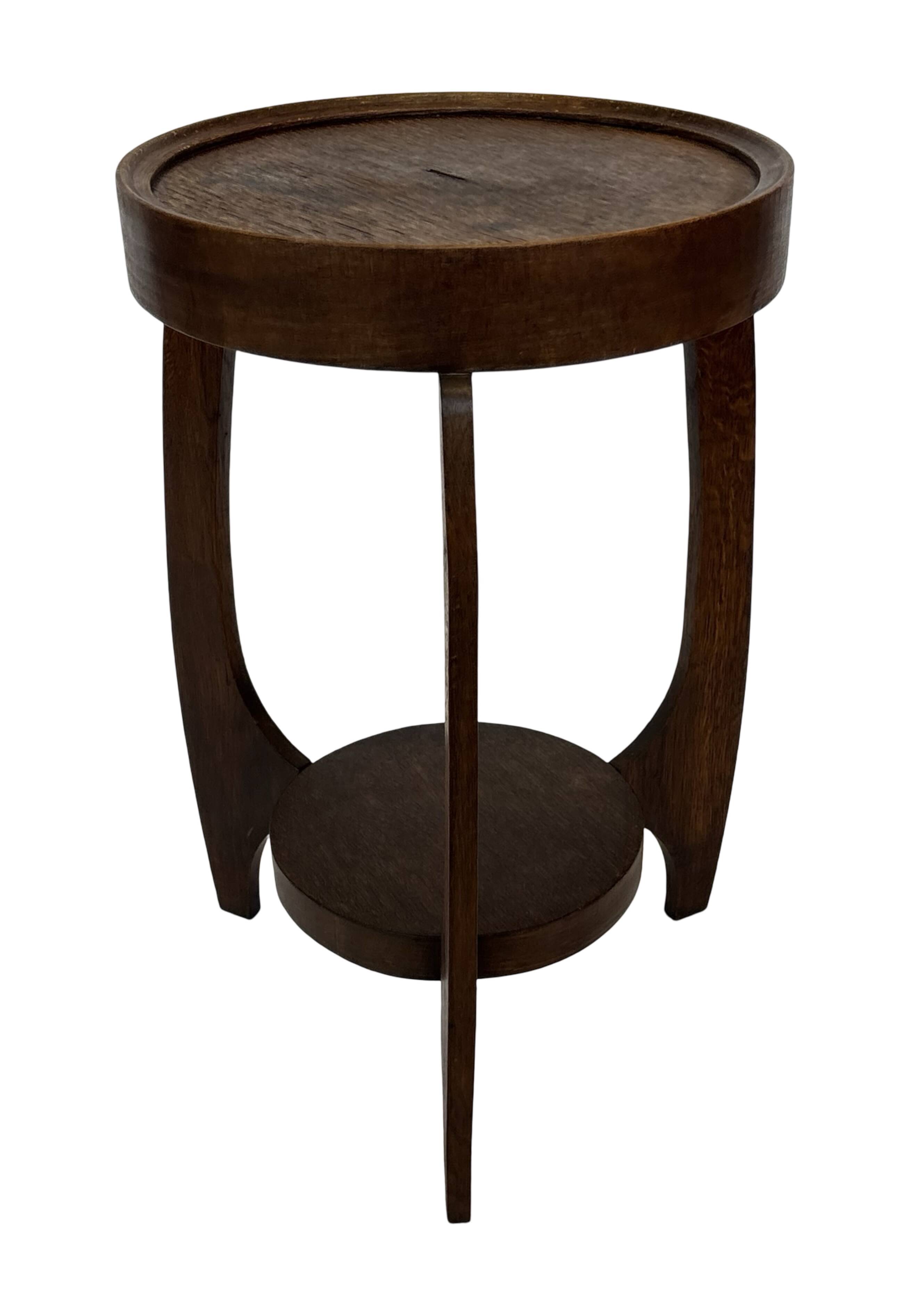 Table d'appoint Art Déco en chêne au design minimaliste