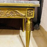 Table basse style Louis XVI – Marbre et structure bronze dorée