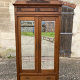 Parisian cabinet with shelves
