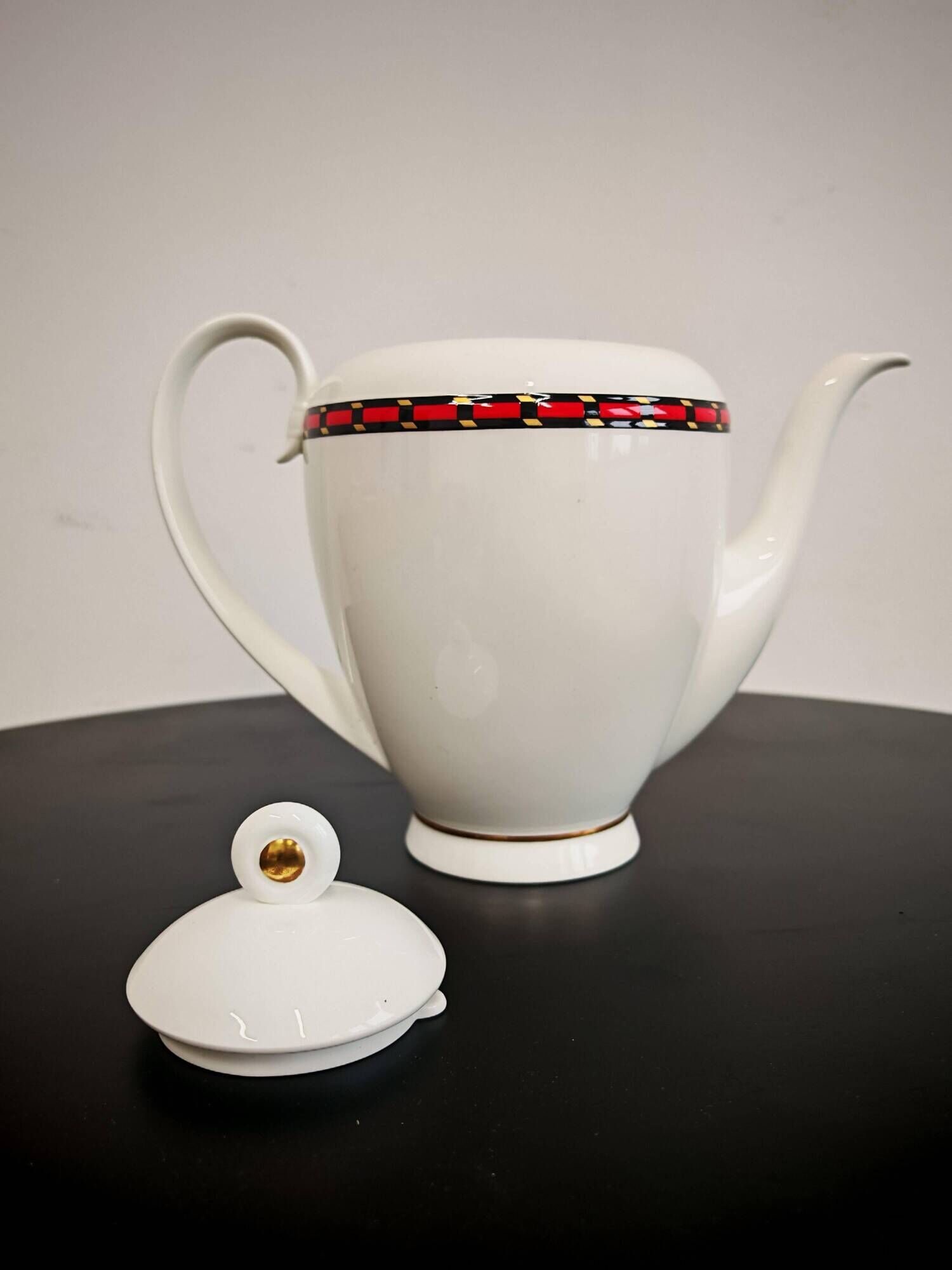 Fine porcelain tea service by Paloma Picasso for Villeroy & Boch.