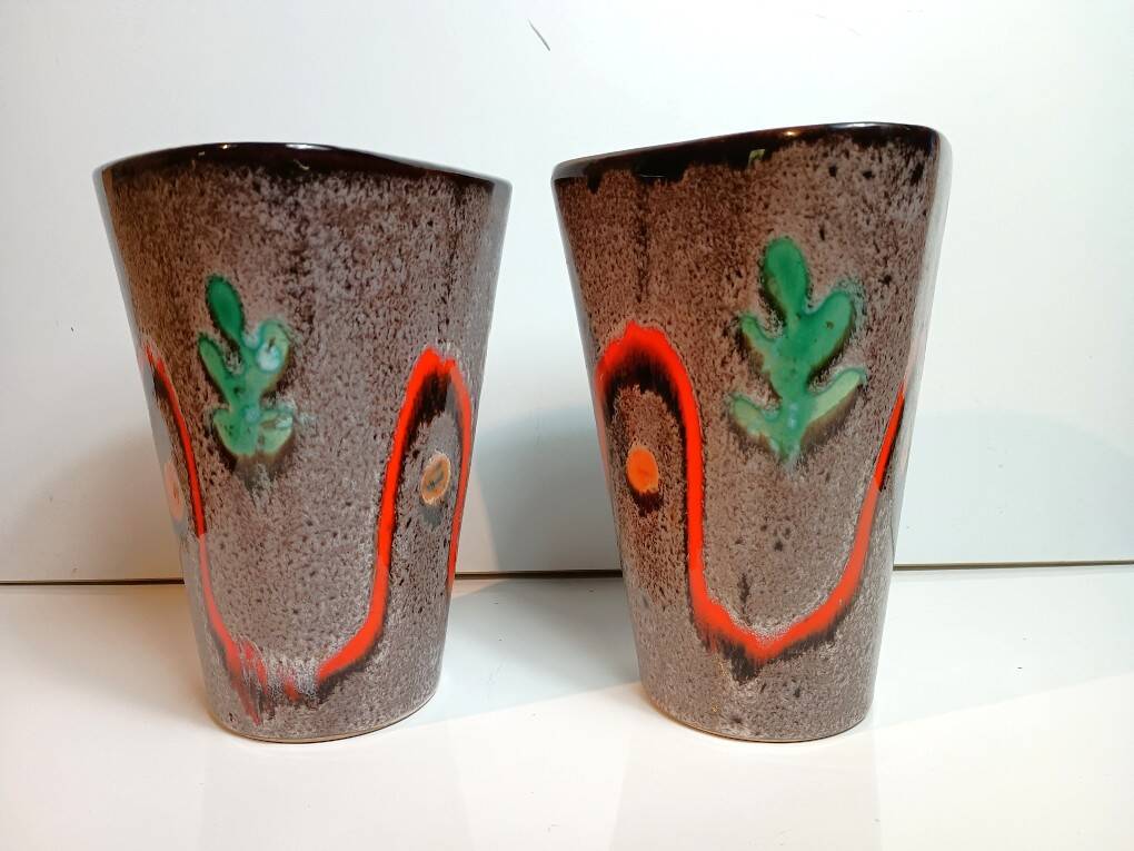 Pair of corn-shaped vases Poet-Laval Height 20 cm model V81