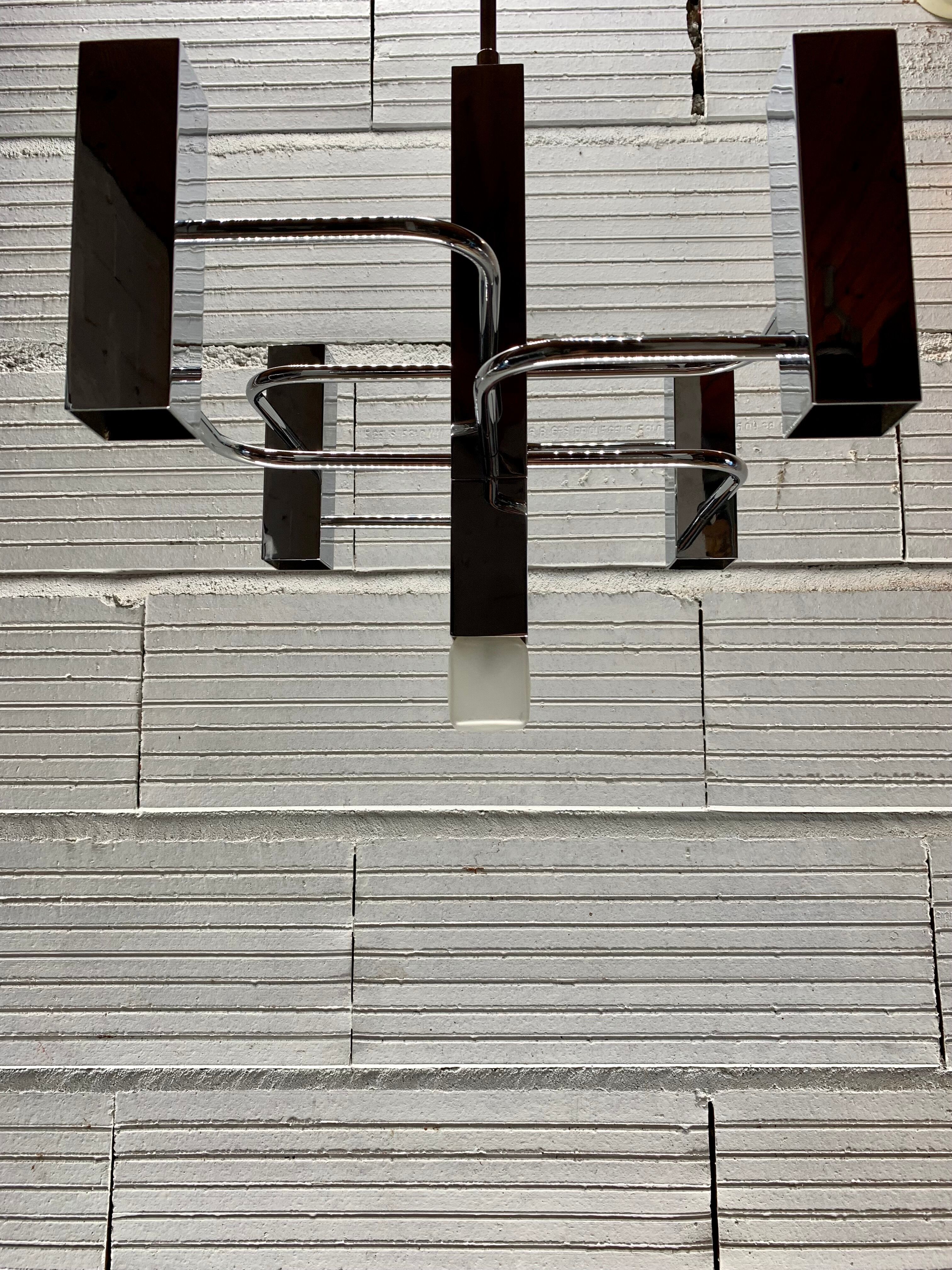 Chandelier by Maison Sciolari distributed by Boulanger