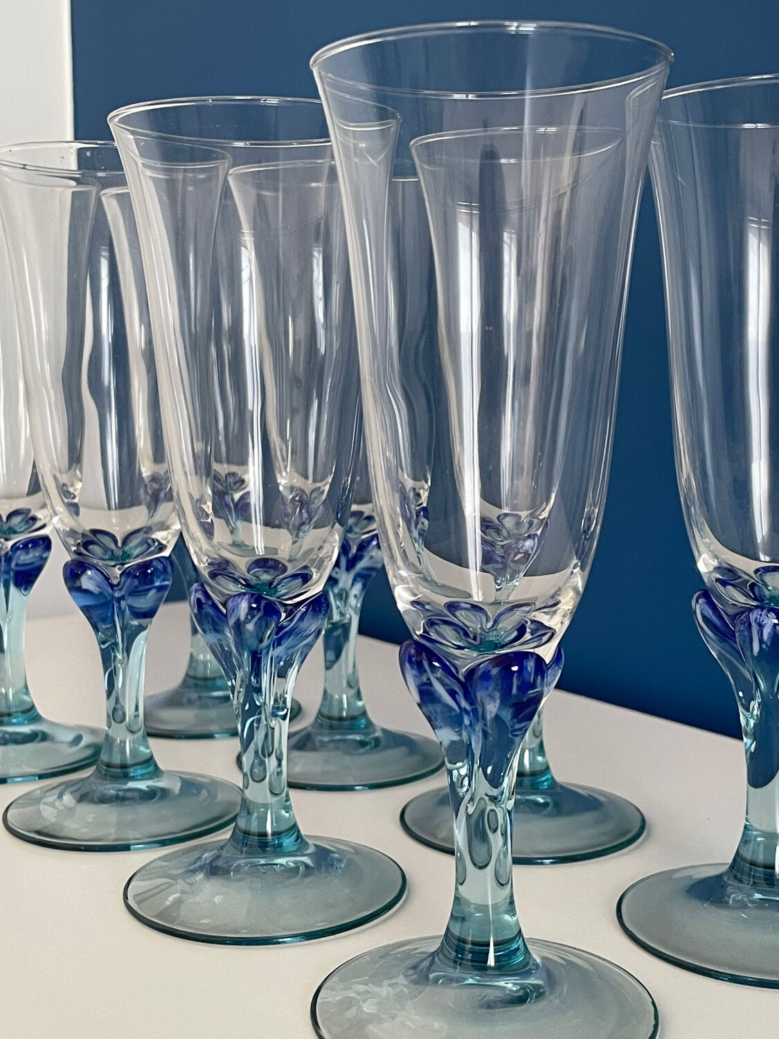 Set of 8 champagne flutes blue luminarc