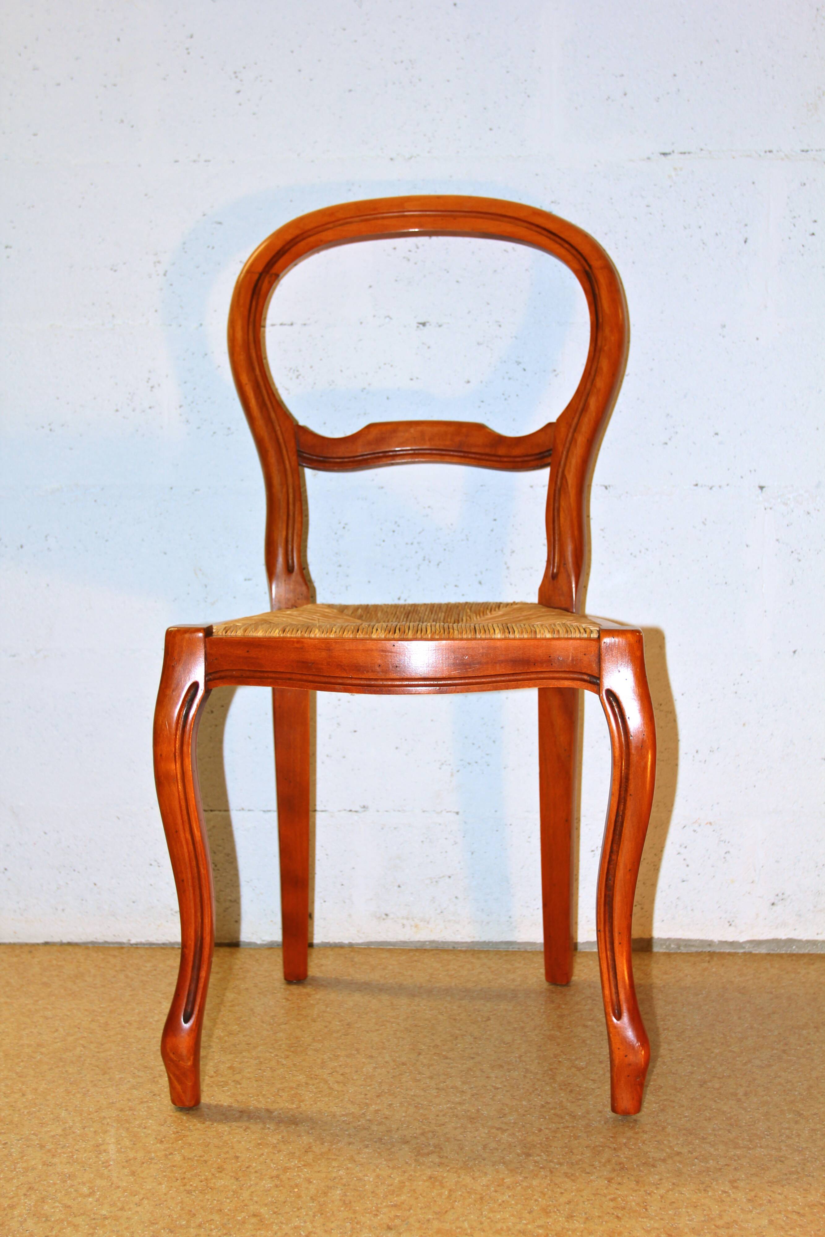 Lot of 6 chairs and table in cherry wood