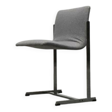 Mid-century space age cantilever chair by Richard Young for Merrow Associates, 1960s.
