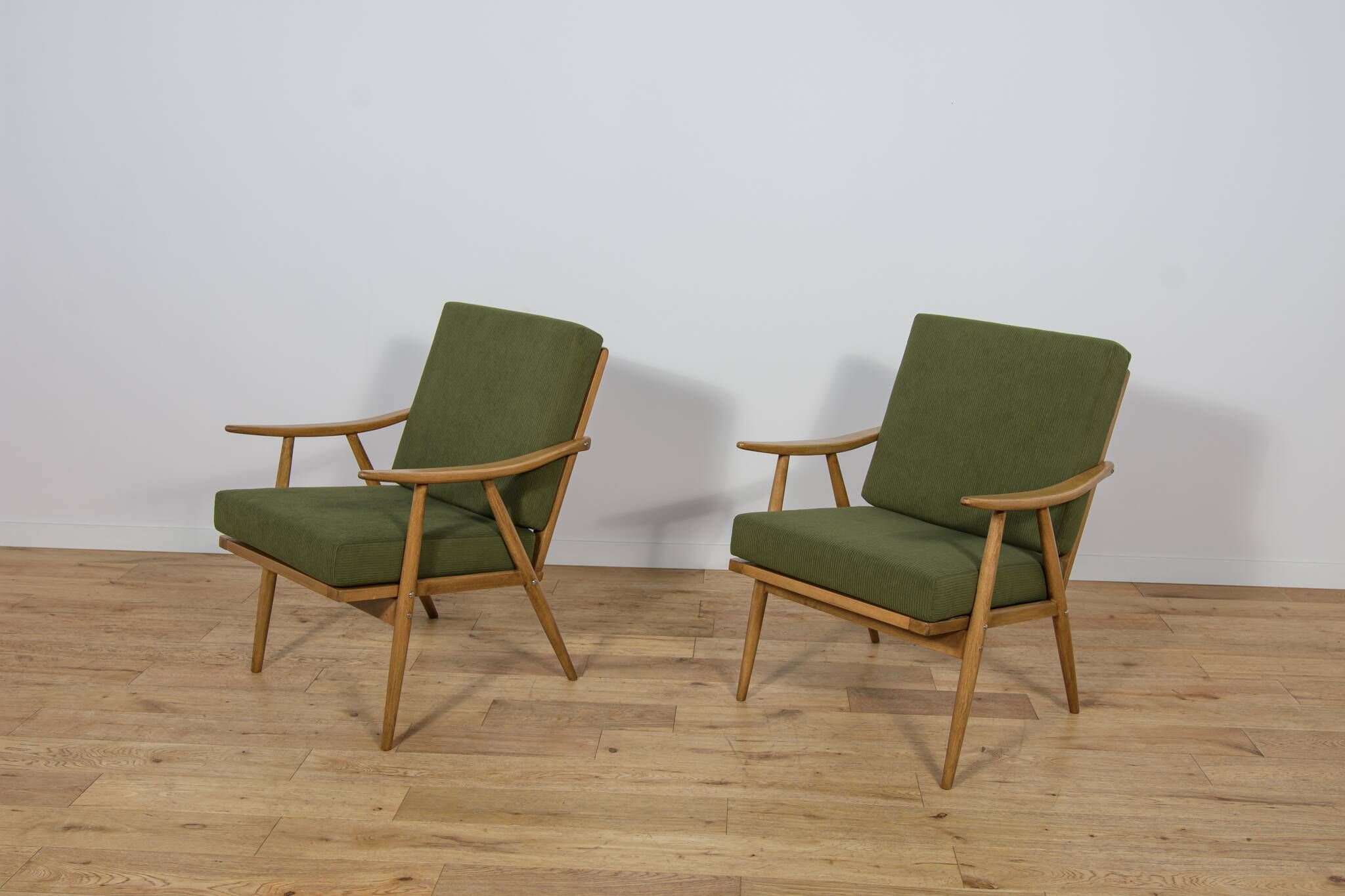 Mid-Century Modern Armchairs from TON, Czechoslovakia, 1960s, Set of 2