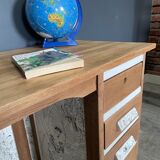 Children's desk