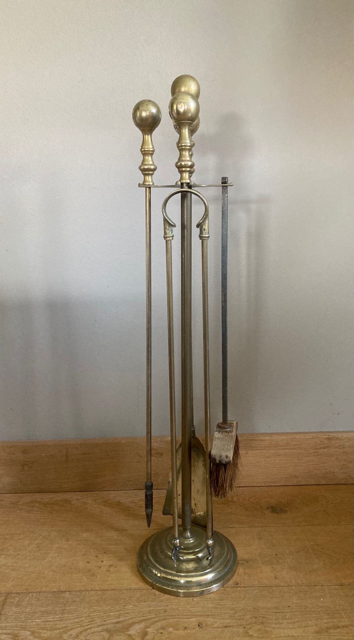 Servant of brass fireplace period mid-twentieth century, Pic shovel, claw pliers ..
