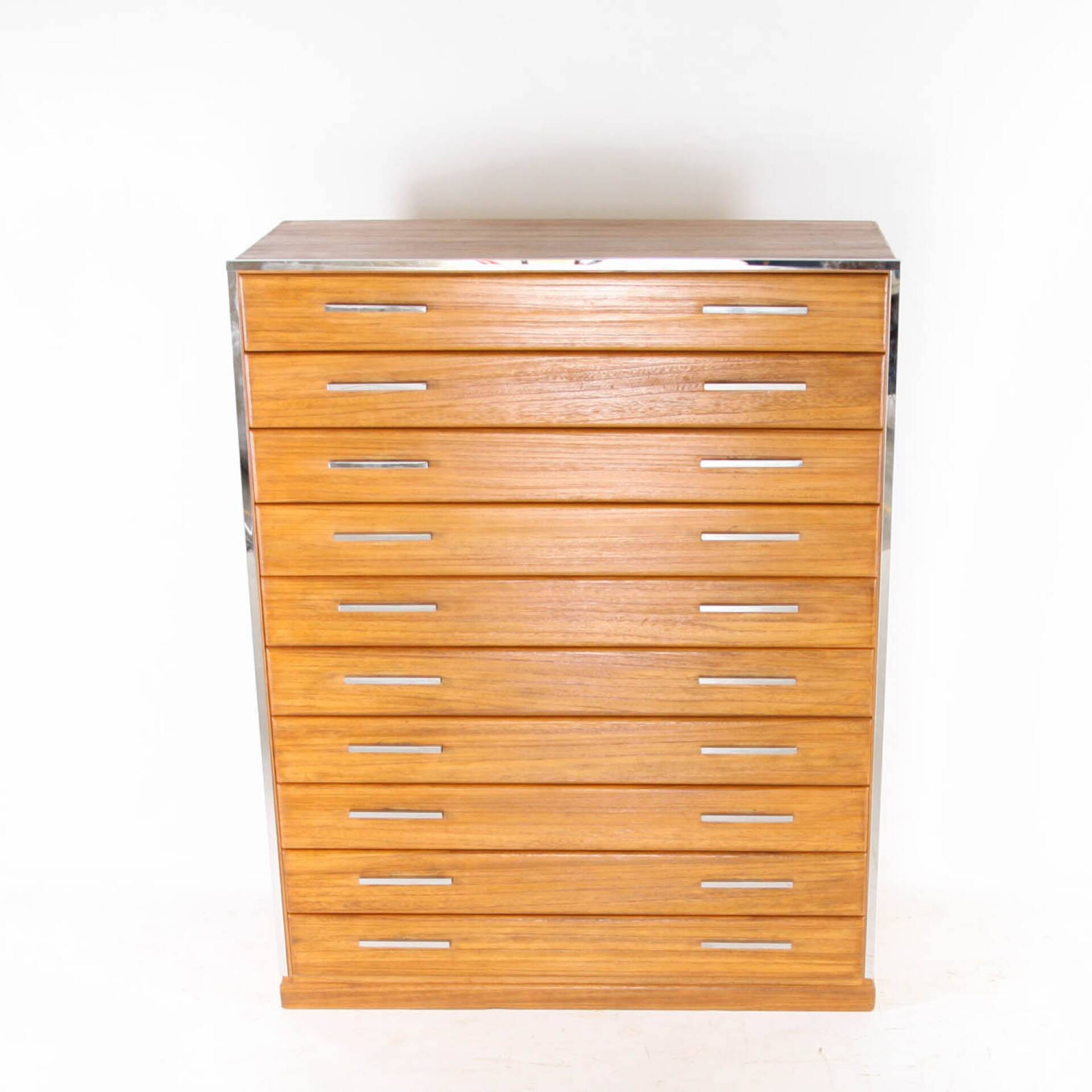 Japanese high commode