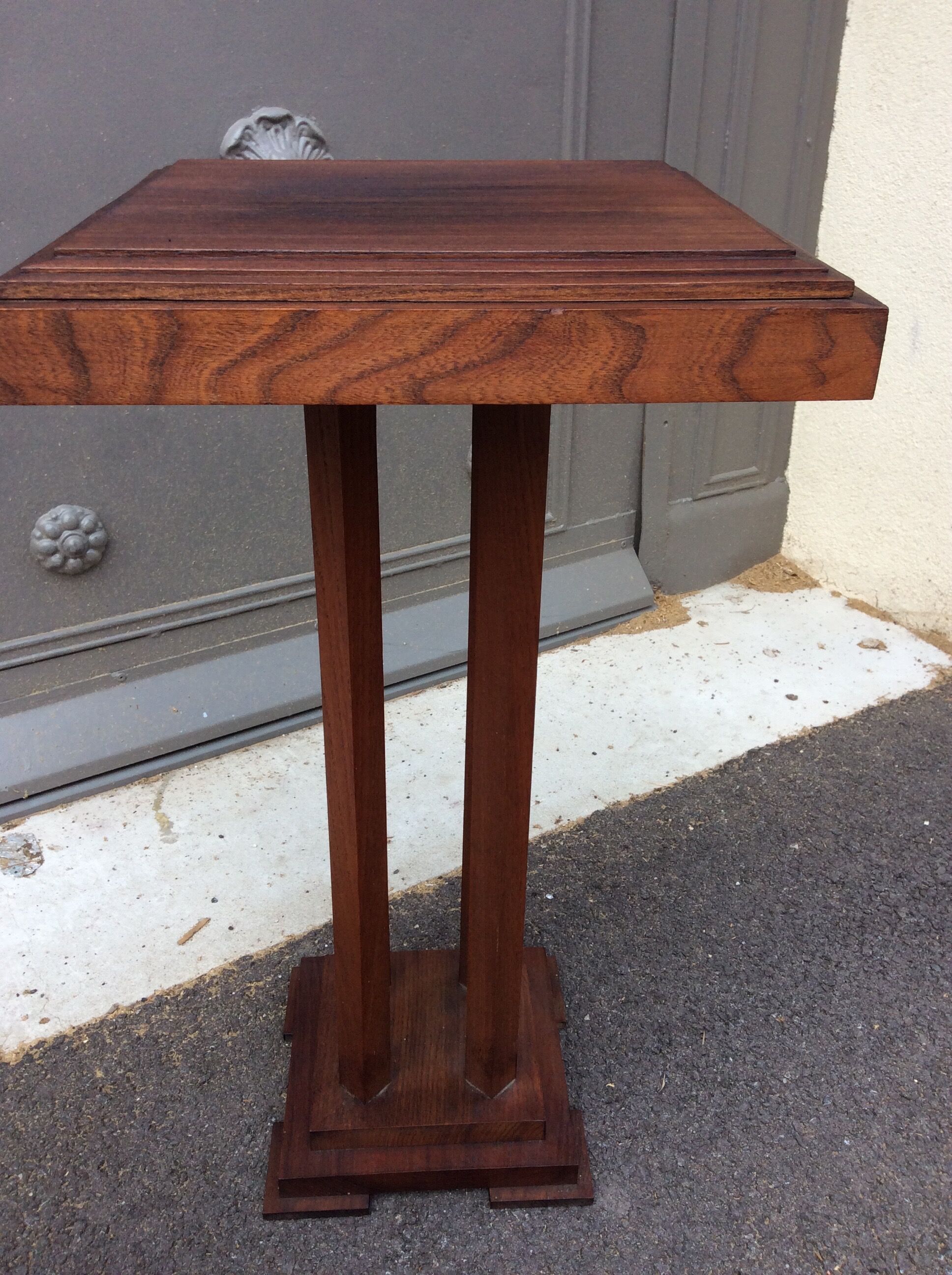 Vintage 1940 vintage mahogany art deco pedestal