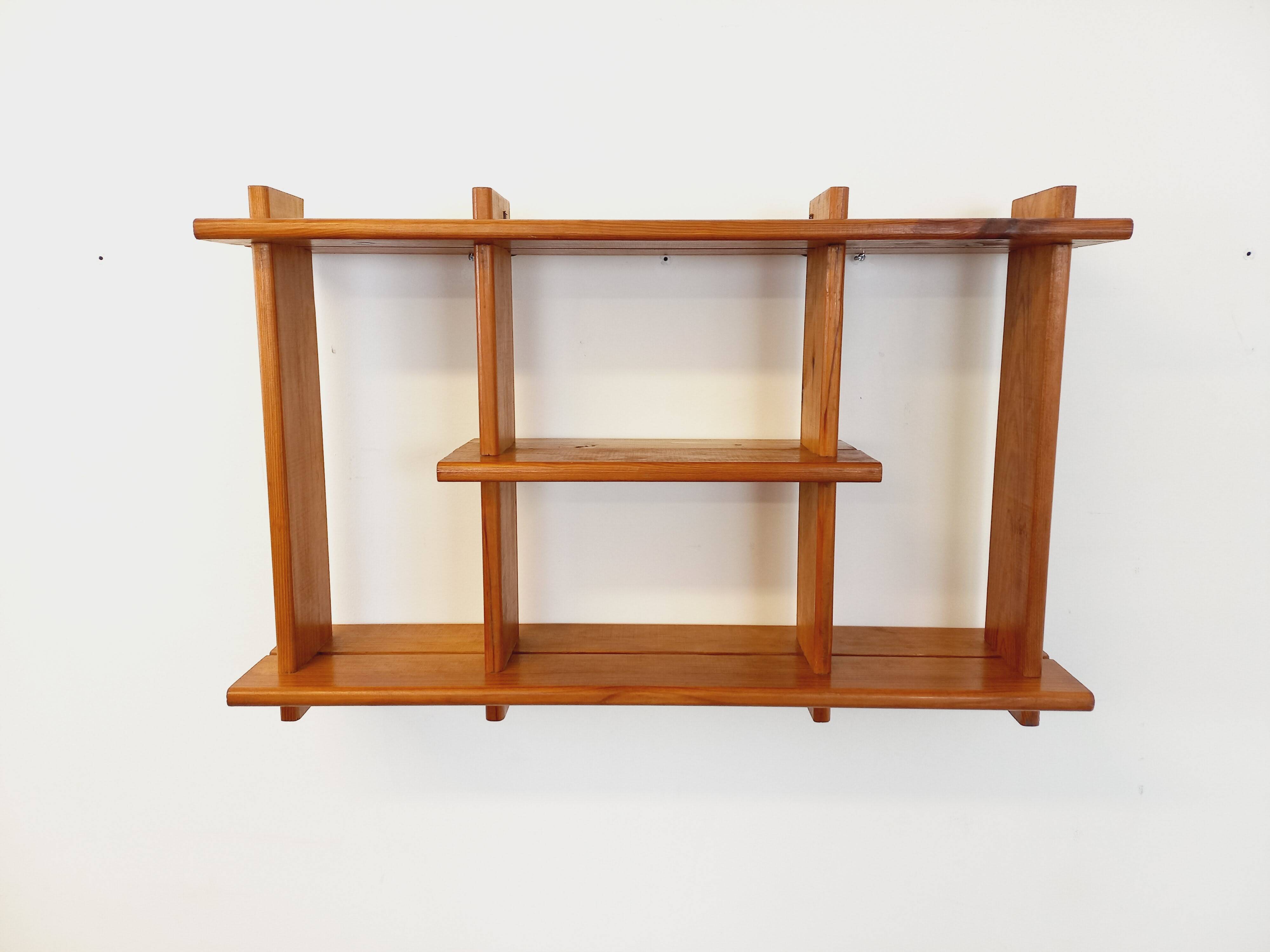 Etagère murale en pin vintage style Maison Regain des années 80