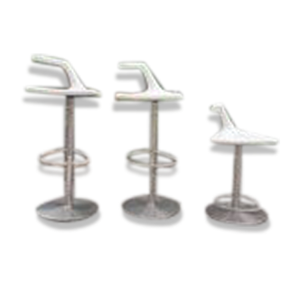 3 colico bar stools