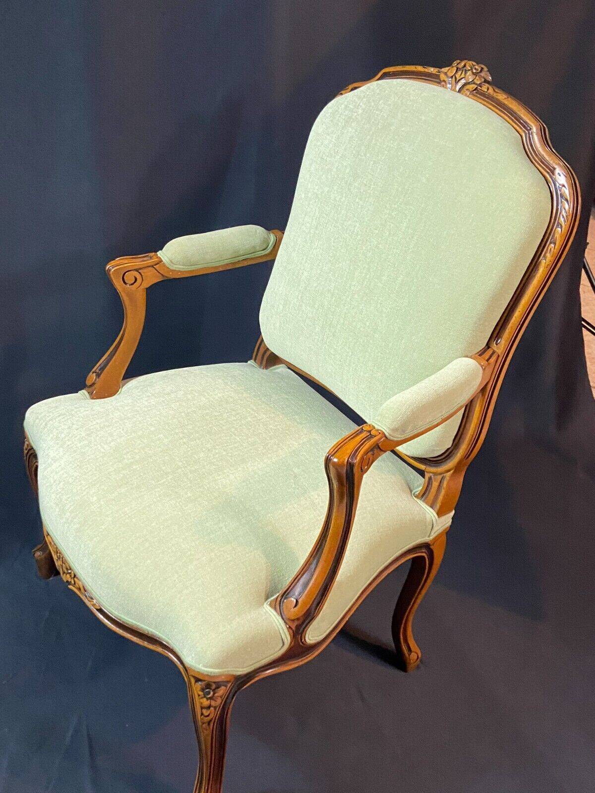 Large Queen-style back armchair in solid cherry wood, Louis XV style