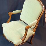 Large Queen-style back armchair in solid cherry wood, Louis XV style