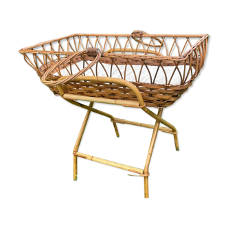 Rattan cradle