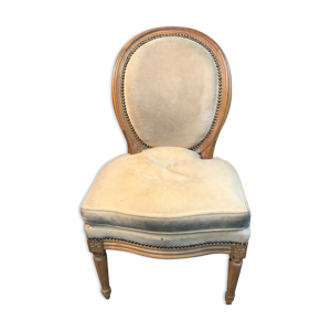 Chaise basse ou chauffeuse