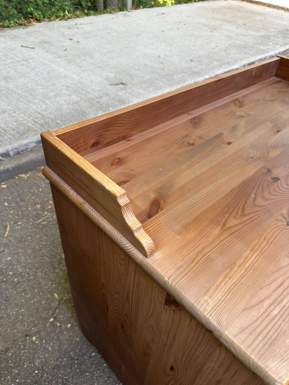 Commode scandinave en bois massif avec 4 tiroirs années 90