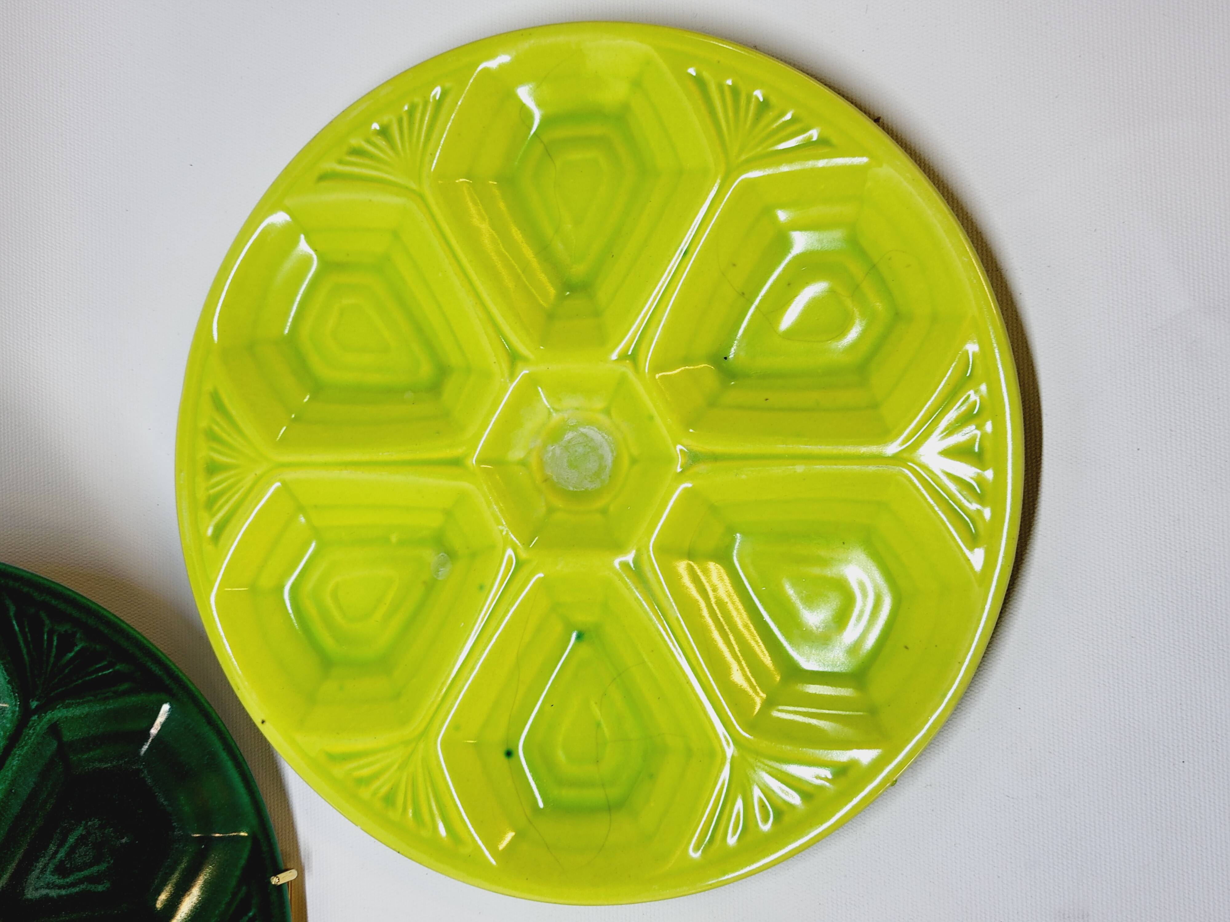 3 art deco oyster plates with green geometric decor