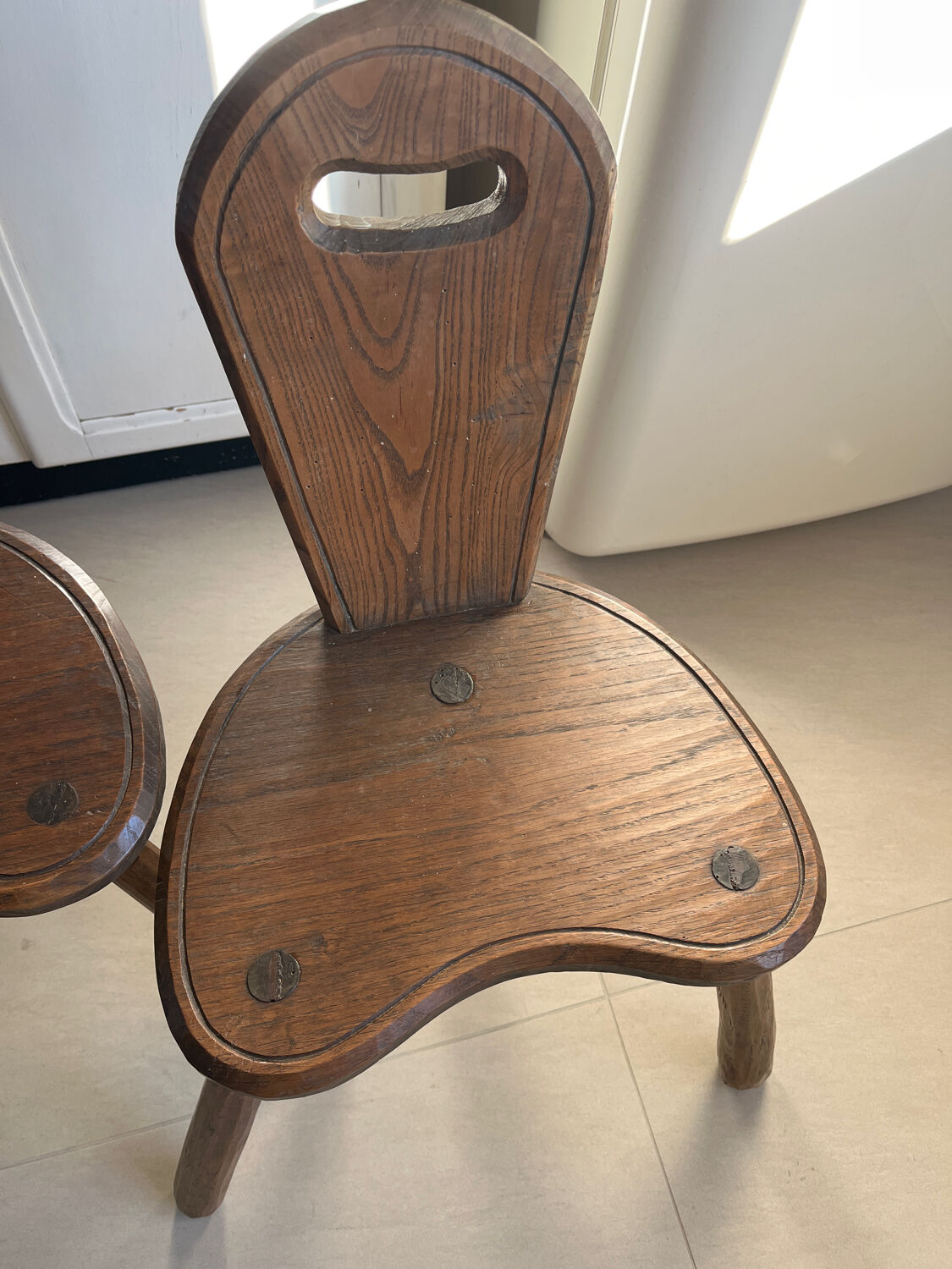 Table with its 4 brutalist chairs from the 1960s.