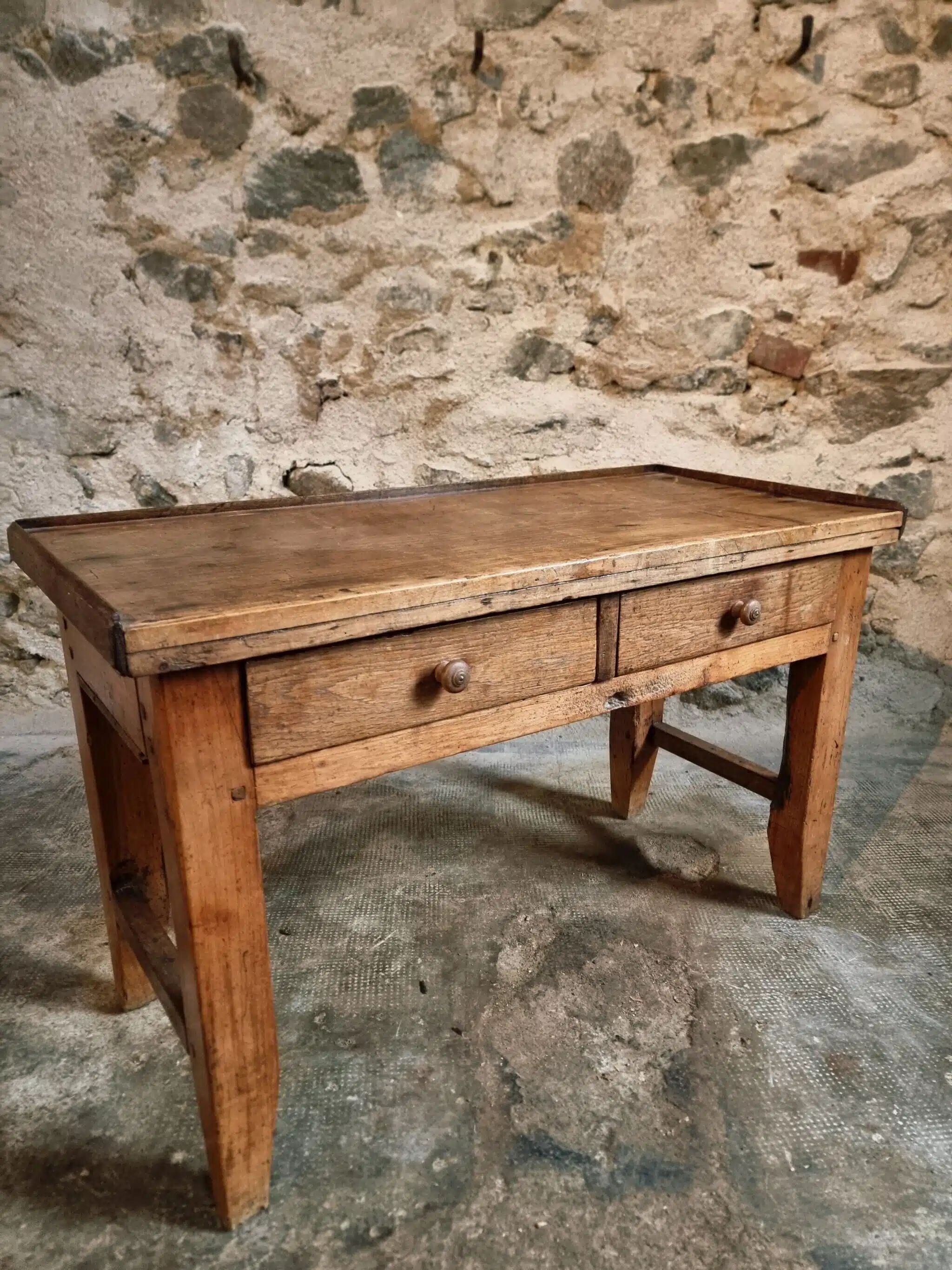 Antique French side table from the 19th century in cherry and oak – circa 1870