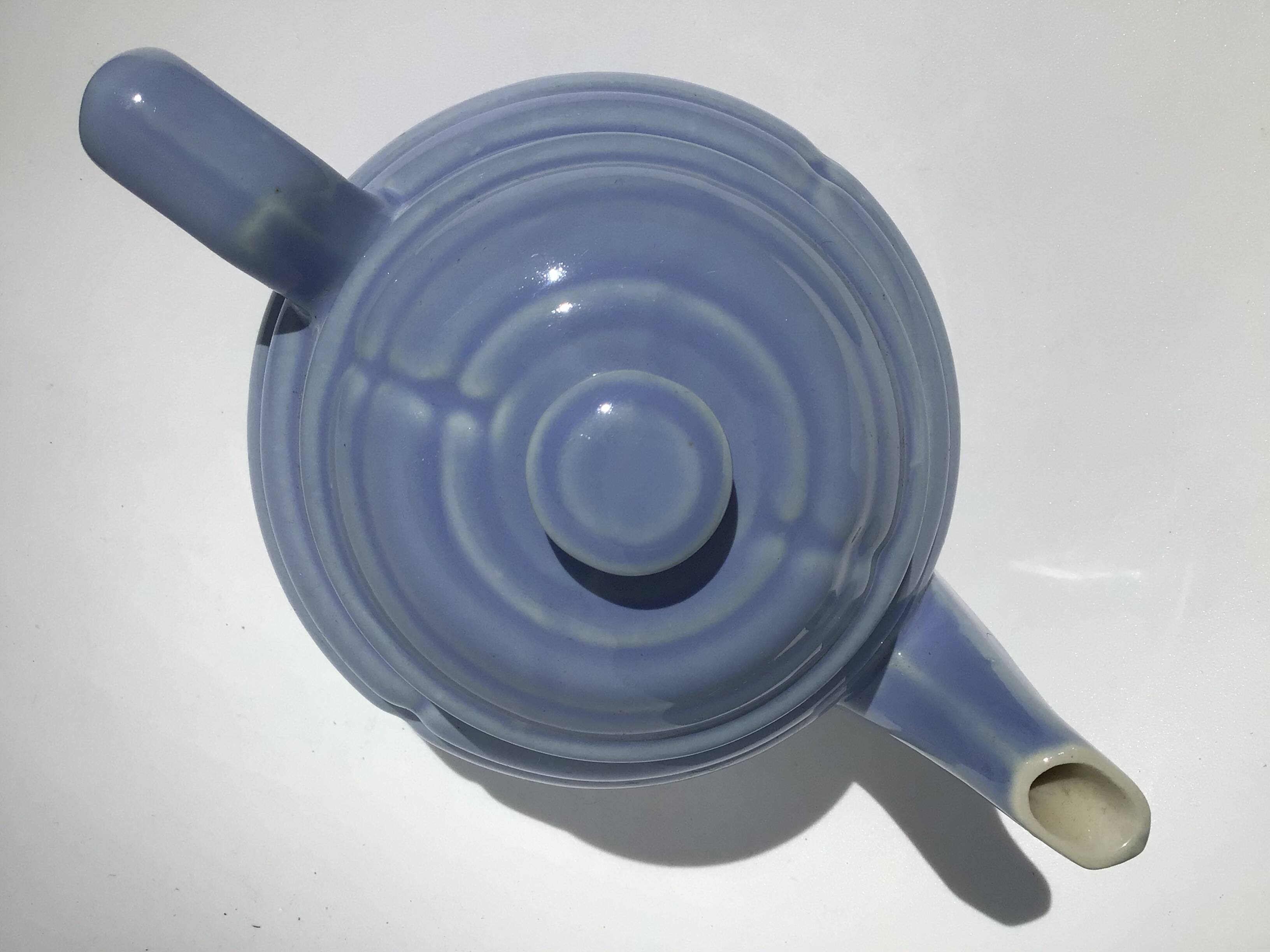 Parma art deco corrugated stoneware teapot 4/6 cups