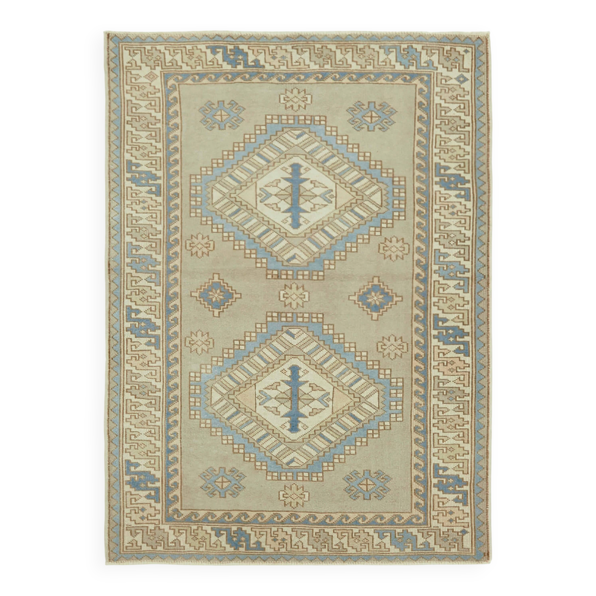 Turkish Vintage Anatolian Rug 148 cm x 200 cm