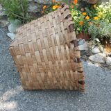 Basket in chestnut