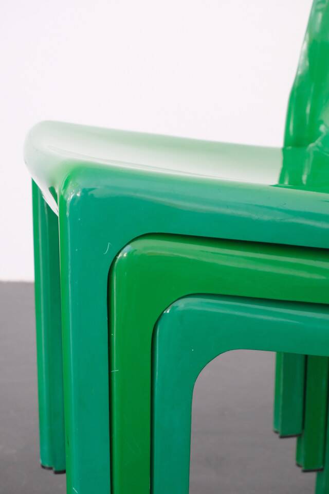 Chaise "Selene" verte par Vico Magistretti / Artemide