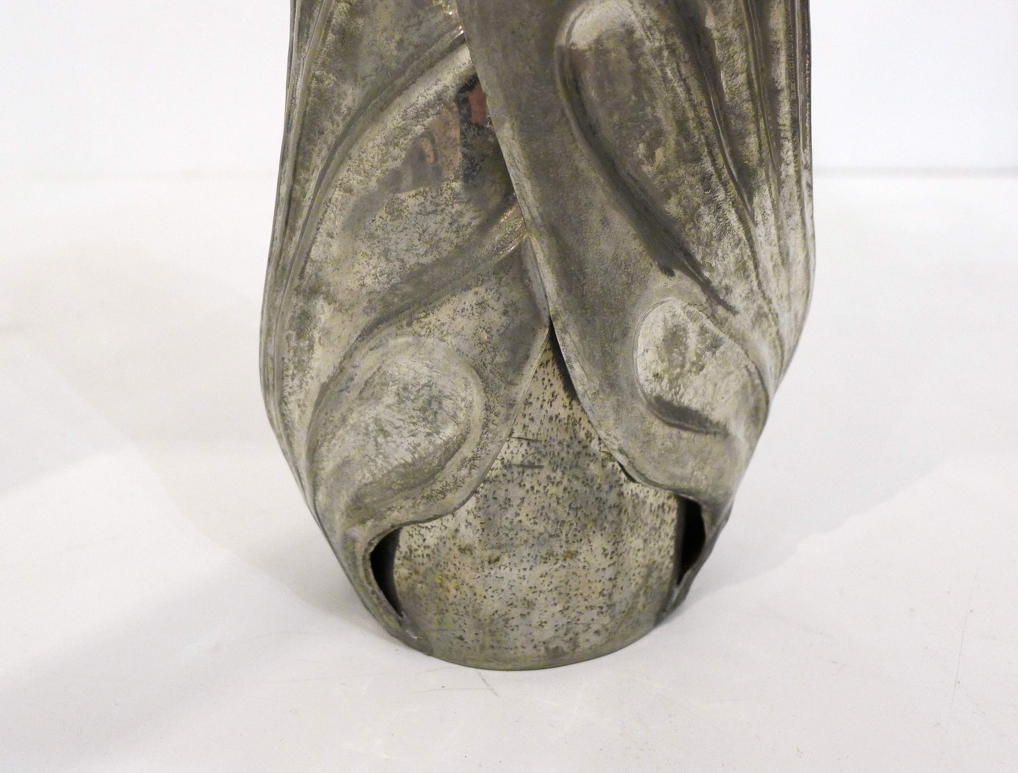 Large vase design Italian G & G, pewter 1970
