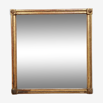 Miroir époque Louis XVI en bois doré vers 1800 92x86cm