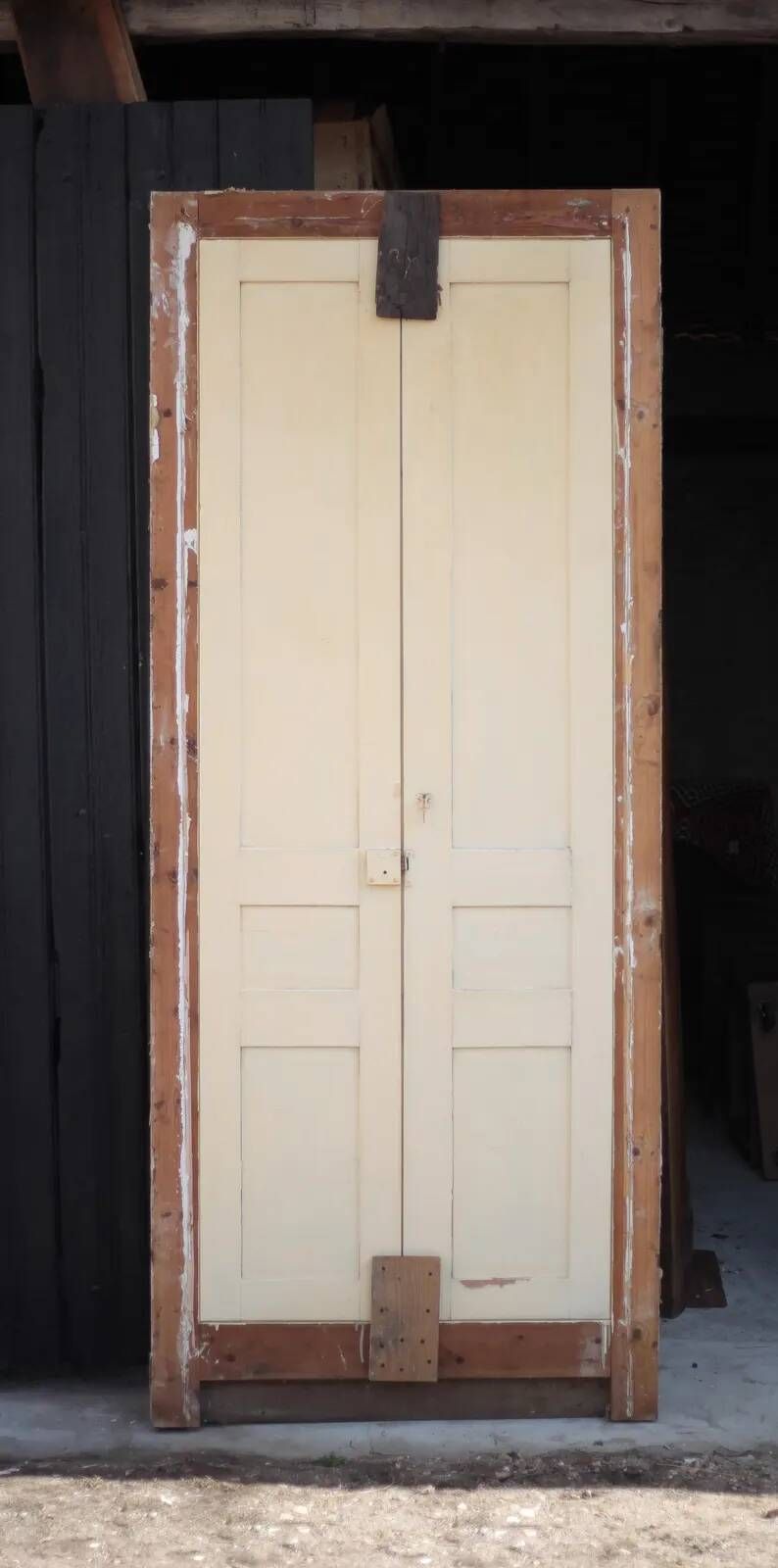 Double porte ancienne de placard, porte bois ancienne, grande porte vintage, porte d'intérieur