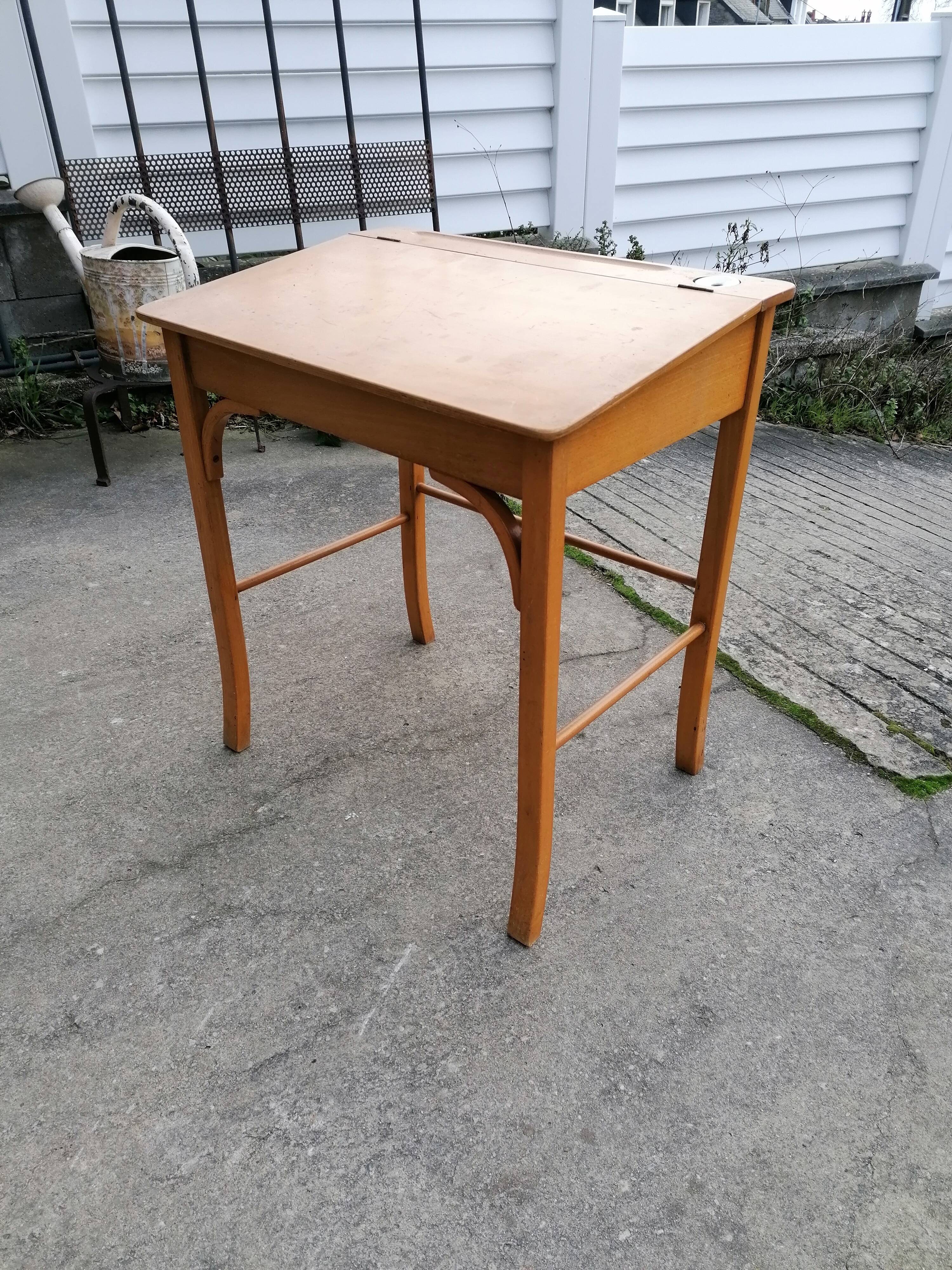 Baumann children's desk and chair