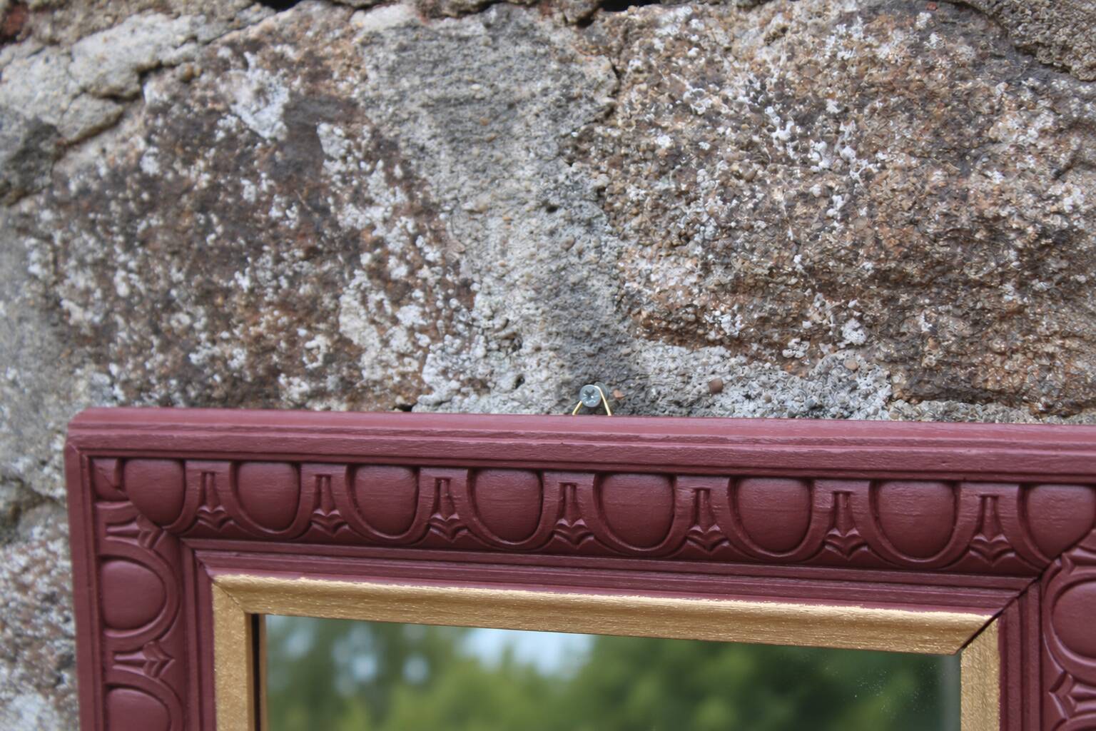 Vintage wall mirror in carved wood, burgundy and gold – Art Deco style – H4