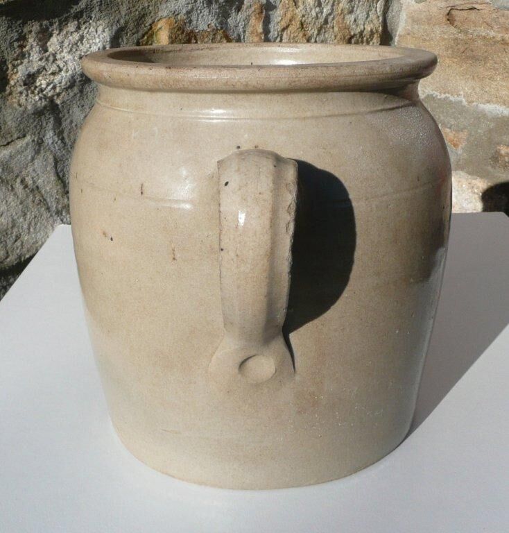 Pot or jug in glazed beige sandstone