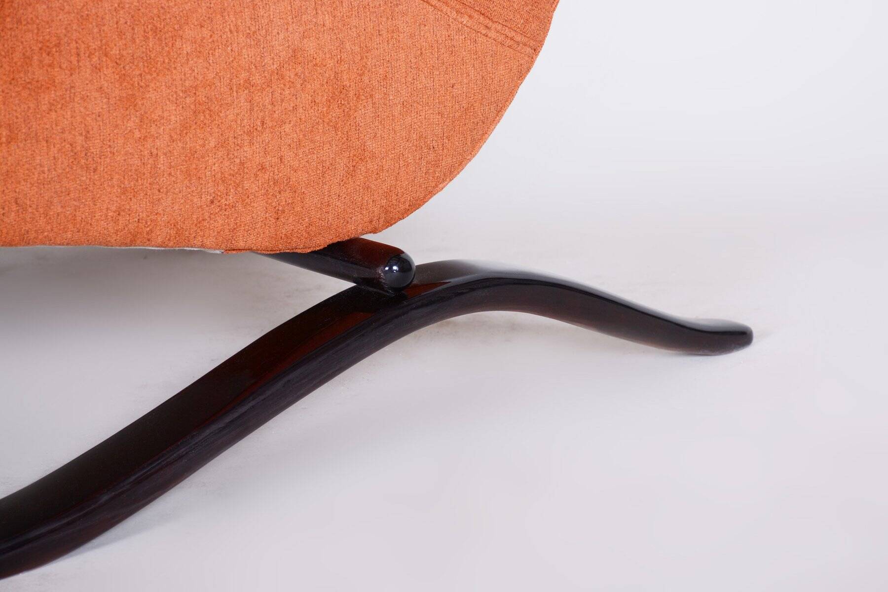 Czech Art Deco Beech Armchair attributed to J. Halabala for Up Zavody, 1930s